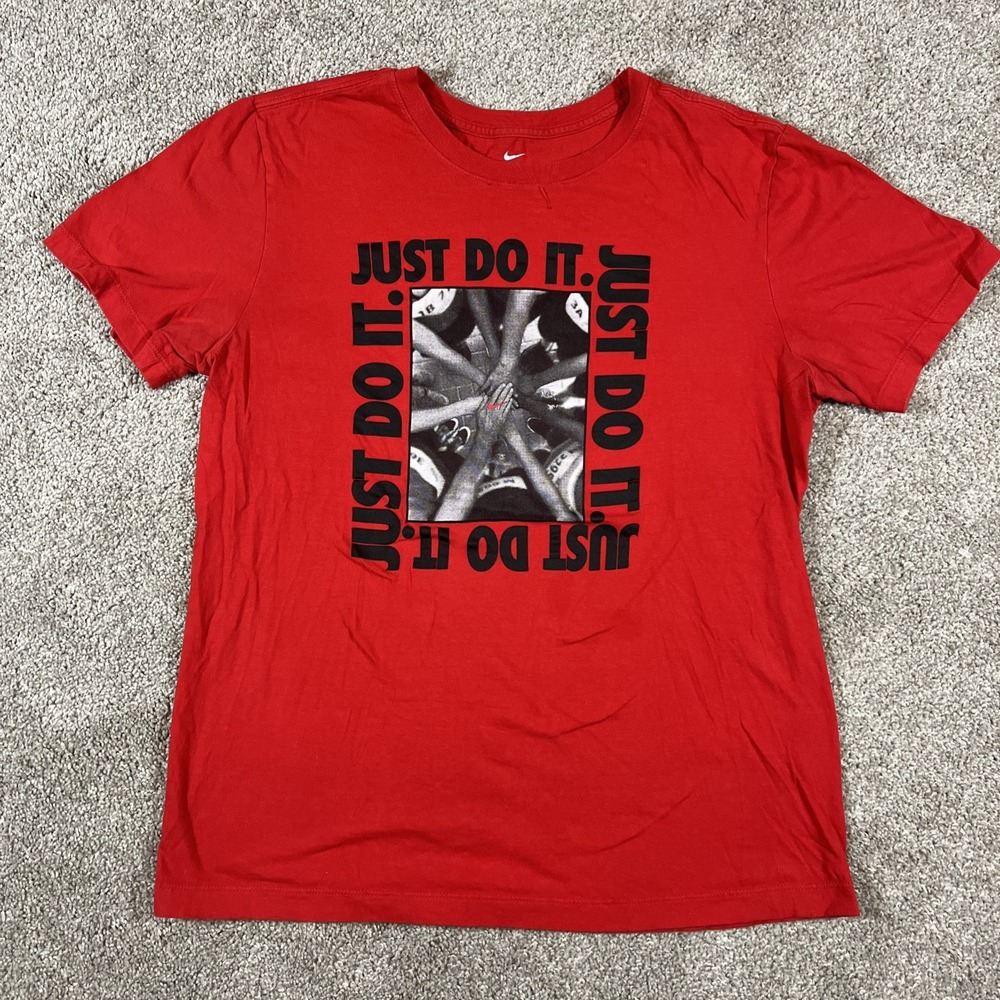 Nike T-Shirt Men Medium Red Graphic Print Logo ..#23373‎